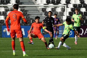 1月17日亚洲杯1/4决赛+直播： 国足VS乌兹别克，李昊是头号功臣